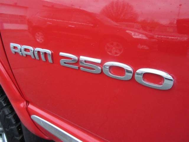 Dodge Ram Pickup 2500 2006 photo 26